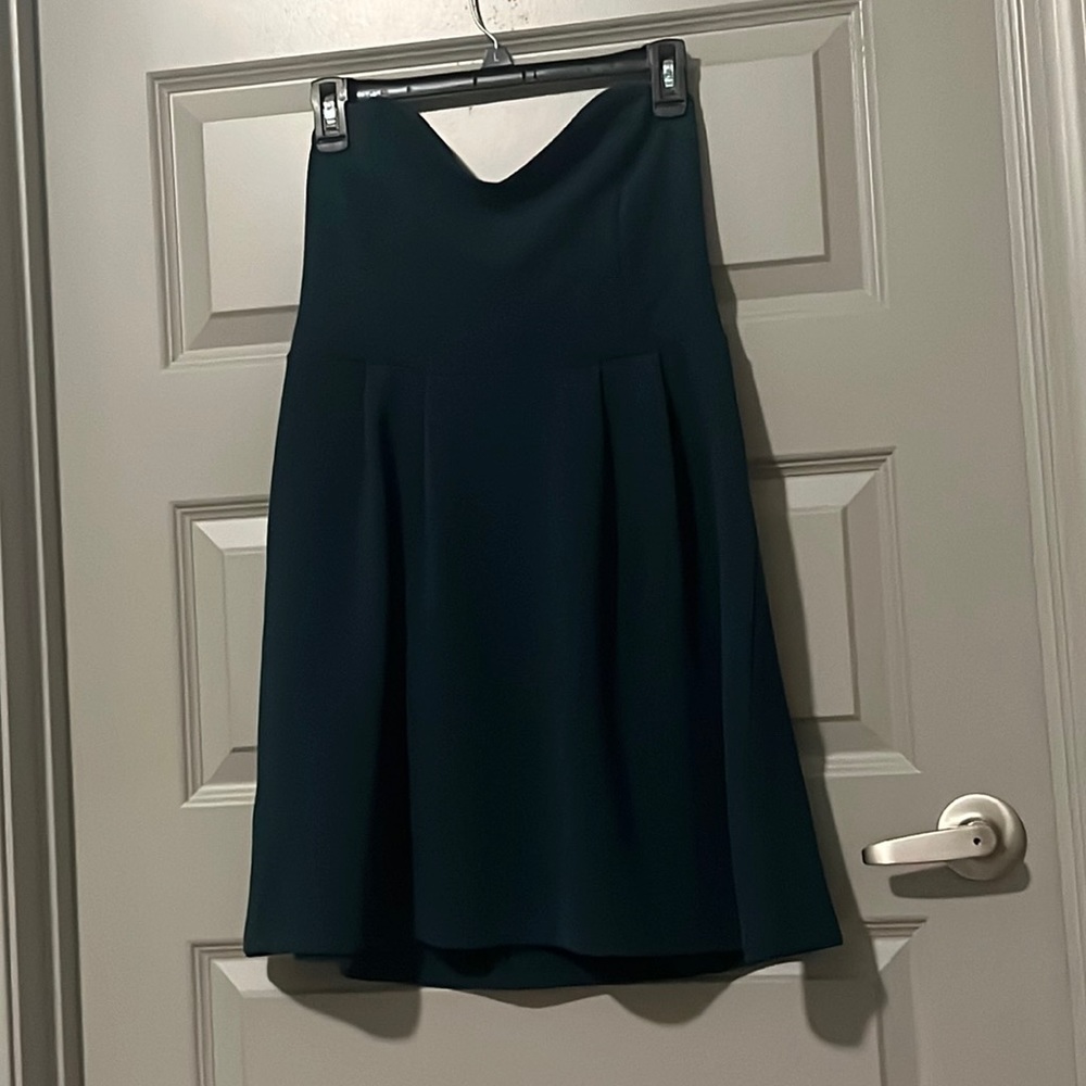 Strapless emerald green mini dress. L